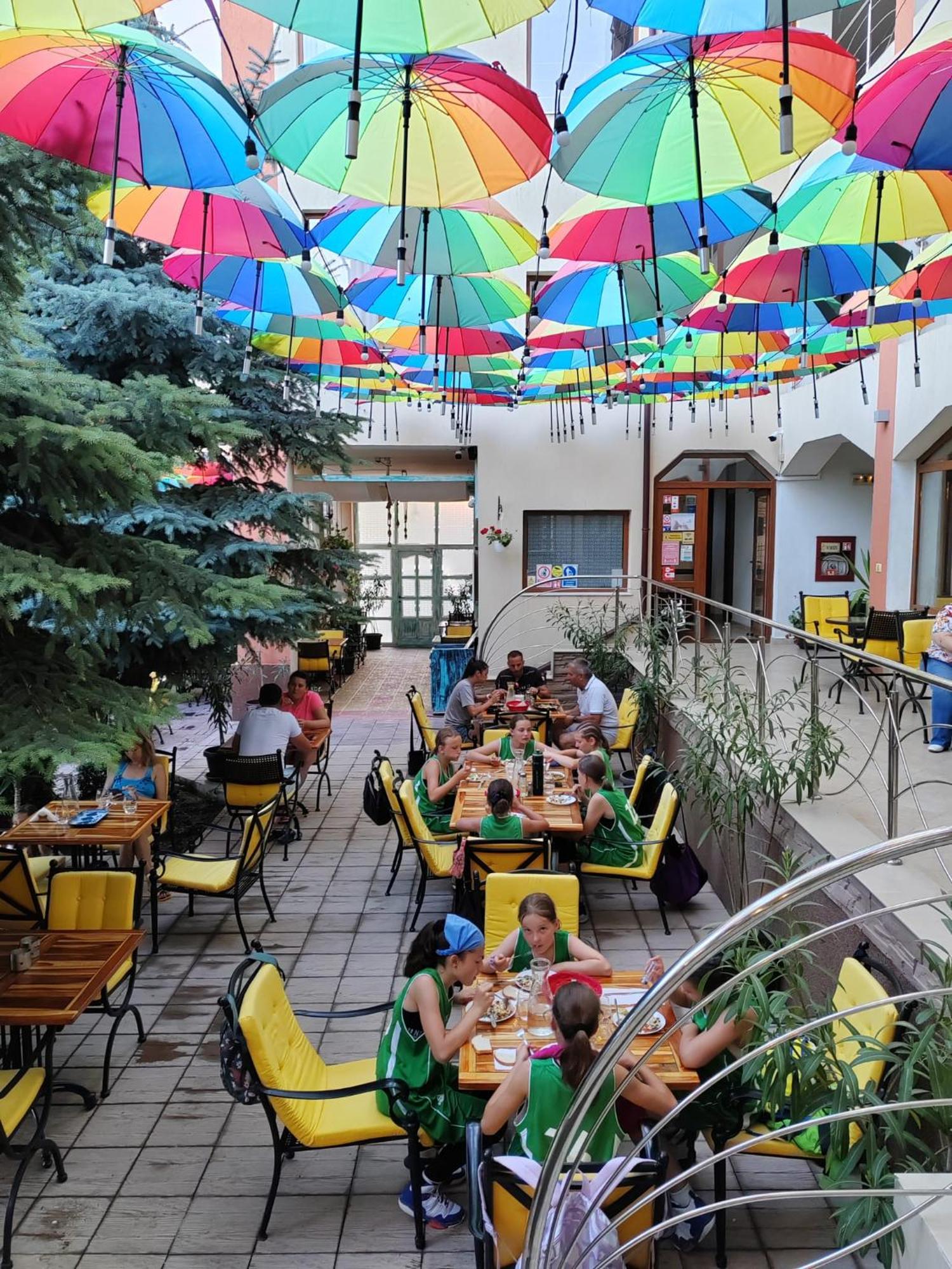 Complex Marinn Костинешти Экстерьер фото